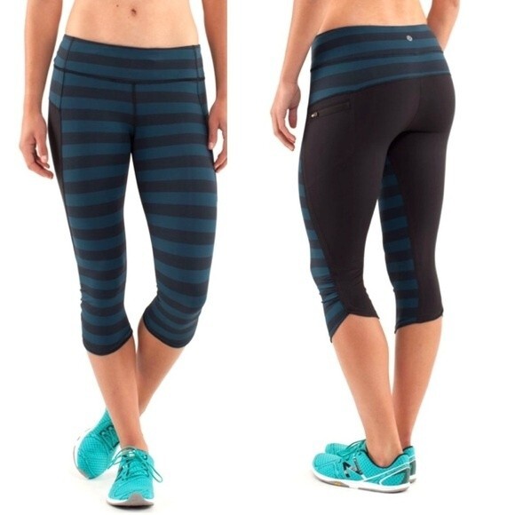 Lululemon Run Top Speed Crop Micro Macro Alberta Lake Black / Black 6 - Picture 1 of 15